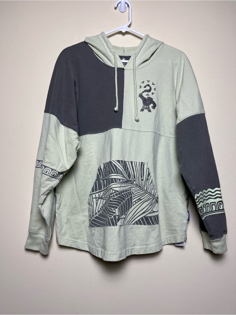 Disney Parks Maui Moana Wayfinder Spirit Jersey 2022 Hooded Green Gray Size M